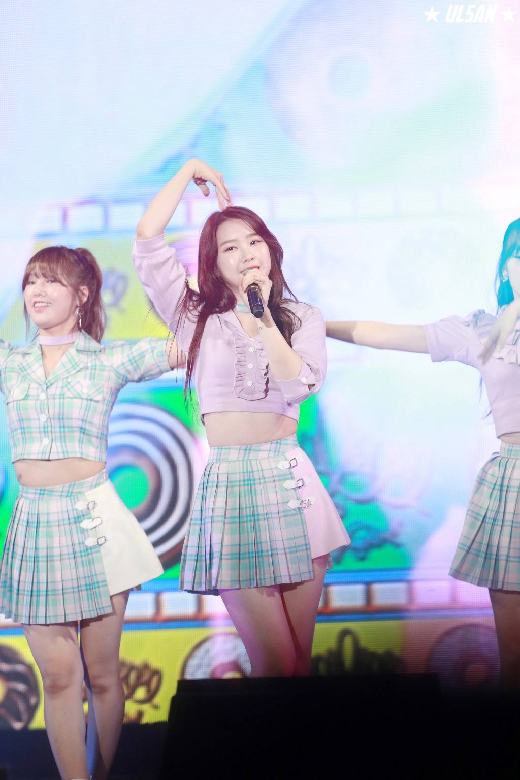 170714 울산 남다른 행복 콘서트 오마이걸 직찍.jpg | 인스티즈