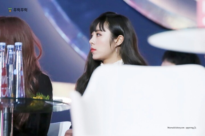 좋아하는 여가수 ＜마마무 휘인 | 인스티즈