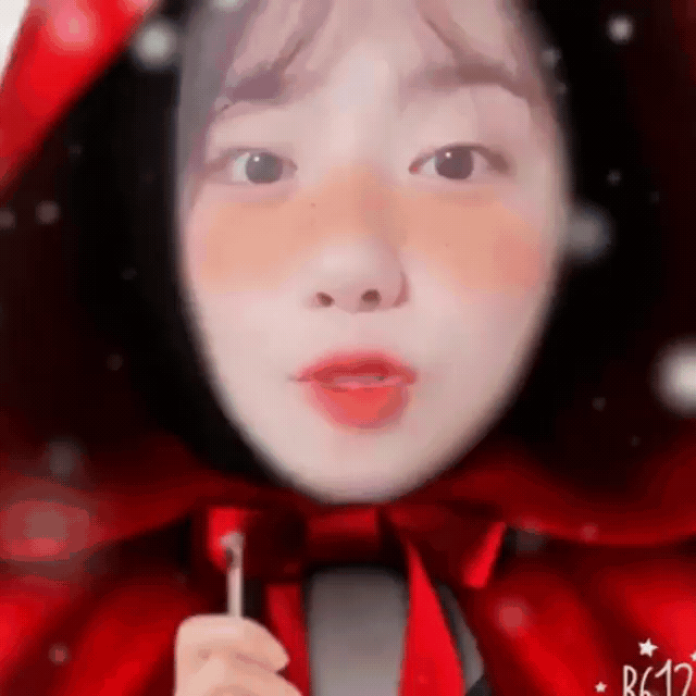 얼굴 막 쓰는 소혜 | 인스티즈