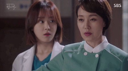 [낭만닥터김사부] 수쌤의 응급실 앞 진상 처리법ㅋㅋㅋㅋㅋ.jpgif | 인스티즈