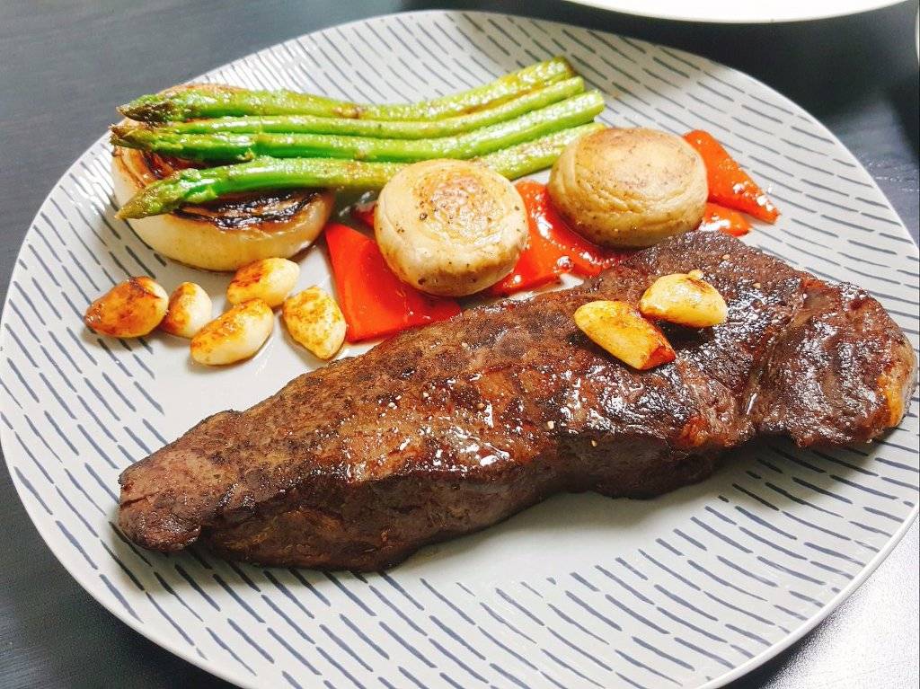 취미로 요리하는 30살 남자의 스테이크 | 인스티즈