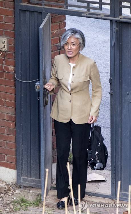 언론의 관음증...강경화 후보 자택 내부 도촬한 연합뉴스 | 인스티즈