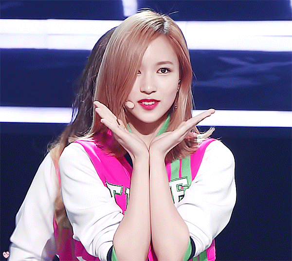 트와이스를 최정상 그룹으로 만들어준 cheer up.gif (9장) | 인스티즈