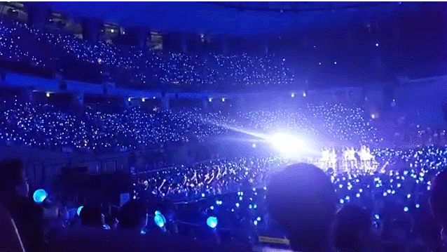 트와이스 콘서트 응원봉 움짤.gif | 인스티즈