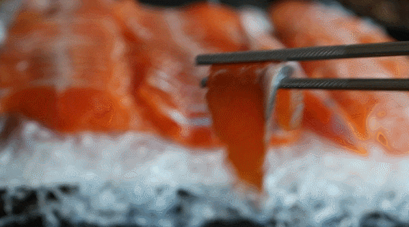 신선하고 맛있는! 송어회 (+사이드) gifjpg | 인스티즈