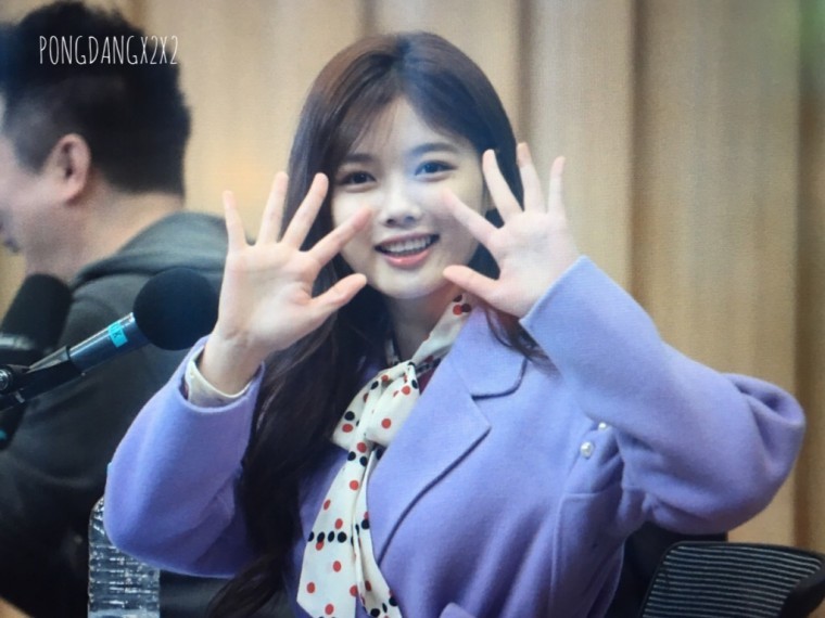 간만에 다시보는 김유정 사랑니뽑고 얼굴 부었던 사진. jpg | 인스티즈