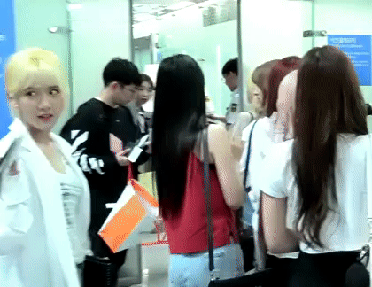 우주소녀 인천공항 움짤 | 인스티즈