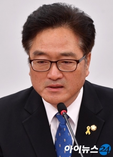 야당에 반대에 답답해서 우는 우원식 원내대표님JPG | 인스티즈