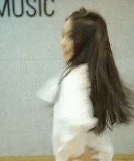 걍 태생부터 짱귀인듯한 여자친구 엄지 움짤모음 .gif | 인스티즈