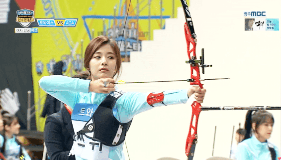 양궁 하는 트와이스.gif | 인스티즈