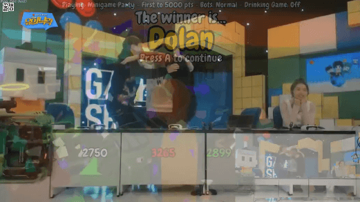 게임하다 빡쳐서 엘보우 날리는 소혜.gif | 인스티즈