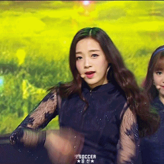 170205 인기가요 에이프릴.gif (데이터주의) | 인스티즈