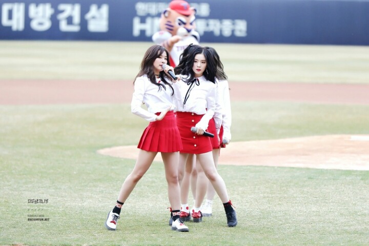 새벽이라 보고싶은 아이린 | 인스티즈