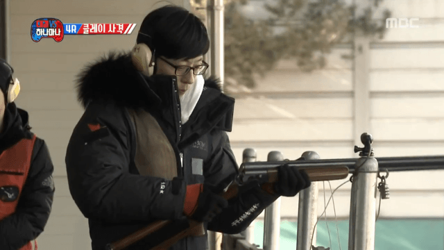 클레이 사격도 잘하고 탄피빼는 모습도 멋있는 남자 | 인스티즈