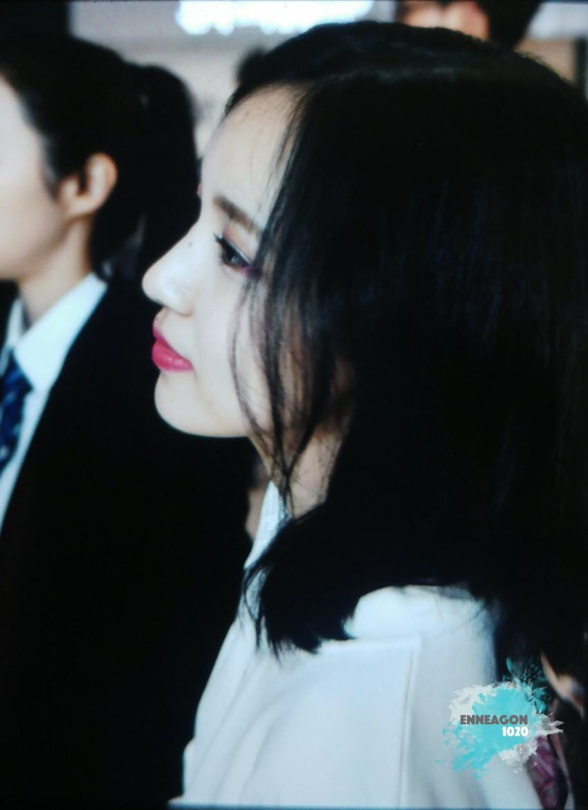 싱가폴 콘서트마치고 170430 입국한 트와이스 채영+미나 | 인스티즈