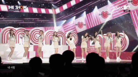 안무에 댑 댄스를 넣은 걸그룹.gif (데이터주의) | 인스티즈