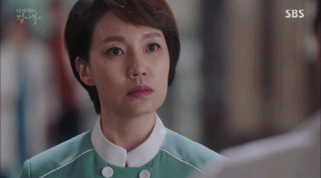 [낭만닥터김사부] 수쌤의 응급실 앞 진상 처리법ㅋㅋㅋㅋㅋ.jpgif | 인스티즈