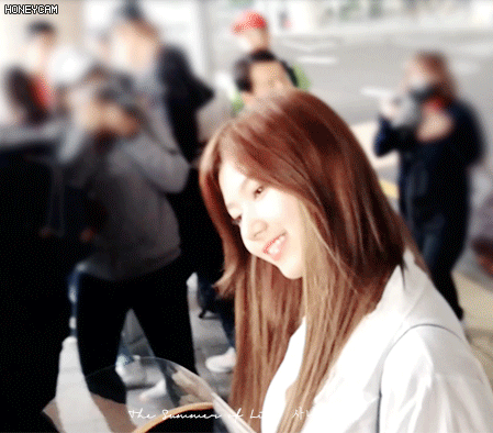 ㅎㄷㄷ한 사나 콧대 | 인스티즈