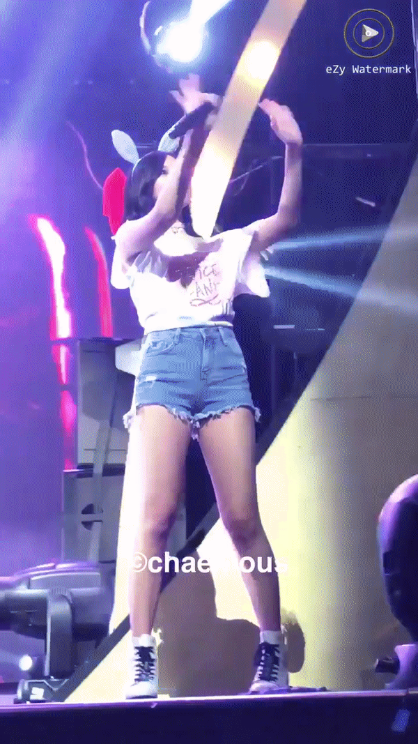 싱가폴 콘서트마치고 170430 입국한 트와이스 채영+미나 | 인스티즈