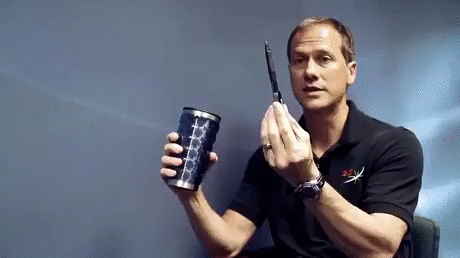 우주 비행사의 흔한 직업병;.gif | 인스티즈