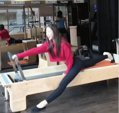 스트레칭 손나은ㄷㄷㄷ.gif | 인스티즈