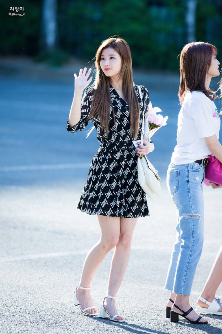 [twice] 출근길에 원피스입은 사나.jpg | 인스티즈