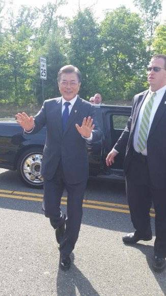 문재인 대통령 현지 직찍 | 인스티즈