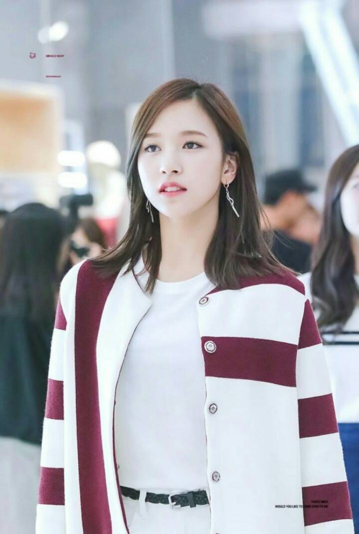 분위기 는 트와이스 미나 | 인스티즈