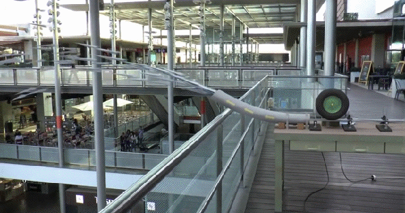 종이비행기 만들어서 날리는 기계.gif | 인스티즈