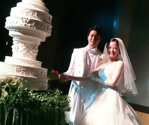 일본 연예인들의 결혼식 사진.jpg | 인스티즈