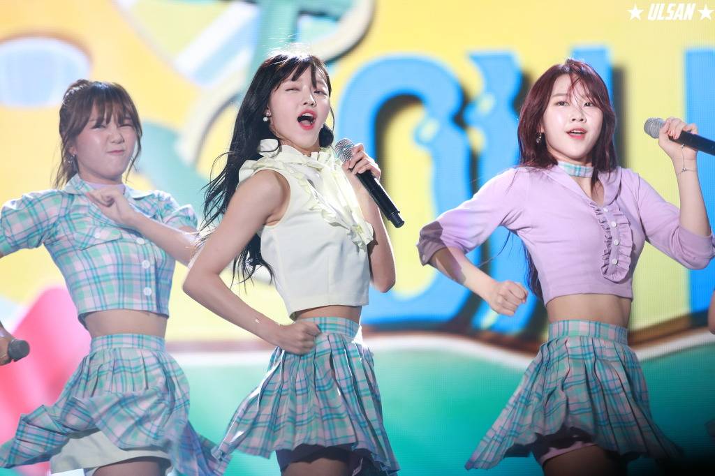 170714 울산 남다른 행복 콘서트 오마이걸 직찍.jpg | 인스티즈