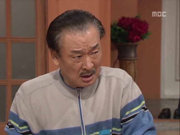 [거침없이하이킥] 가사도우미한테 미안해서 일을 못시키는 문희ㅠㅠ.jpg | 인스티즈