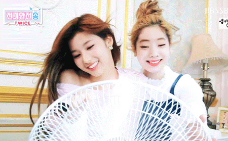 트와이스 전기안전송.gif | 인스티즈