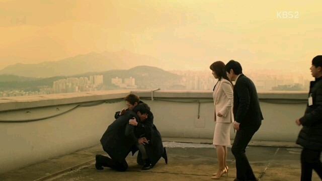 드라마 김과장 제2 대기실 발령으로 자살하려는 오부장 씬 | 인스티즈