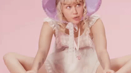 좋아요 보다 싫어요가 더 많은 마일리사이러스 뮤비 #baby talk | 인스티즈