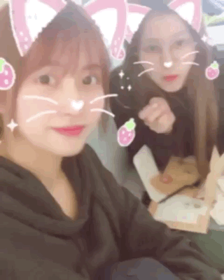 트와이스 사나X모모 움짤 몇 개 | 인스티즈