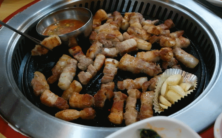삼겹살 먹을때 딱 3 가지만 고를수 있다면? | 인스티즈