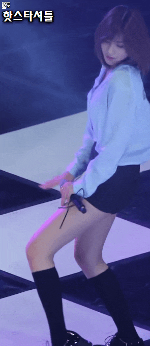 얼굴은 고대로 몸만 자란 하영이 (데이터) | 인스티즈