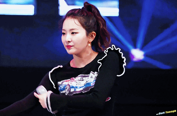 [레드벨벳] 바람에 바둥거리는 슬기.gif | 인스티즈