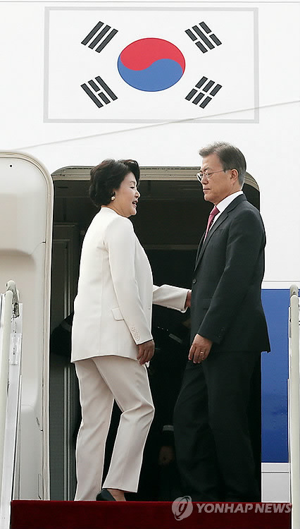 독일로 출국하는 문재인 대통령.jpg | 인스티즈