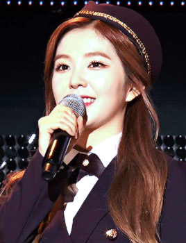 제복 입은 아이린.gif | 인스티즈