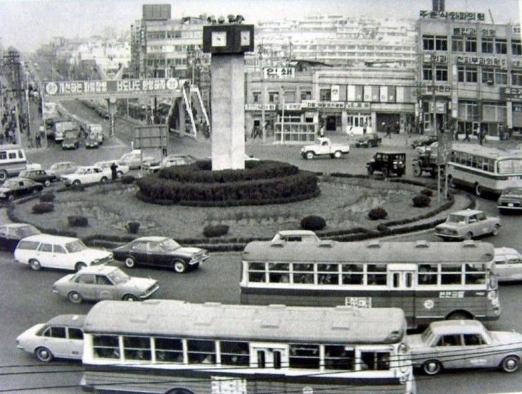 60~70년대 신촌 로터리 사진 (닭 주의) | 인스티즈