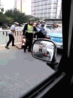 대륙의 흔한 인명구조.gif | 인스티즈