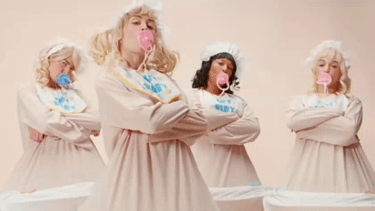 좋아요 보다 싫어요가 더 많은 마일리사이러스 뮤비 #baby talk | 인스티즈