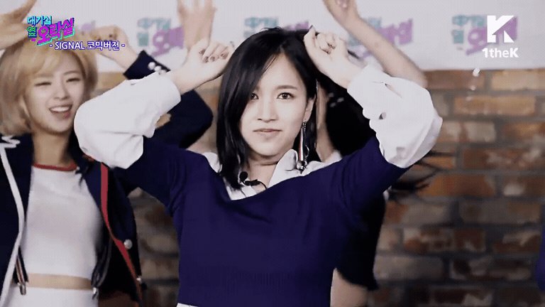 자다 일어난것 같은 미나 | 인스티즈