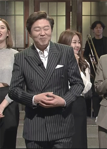 [김희원] 막노동을 해도 굳은살이 잘 안 생긴다는 김희원 손.jpggif | 인스티즈