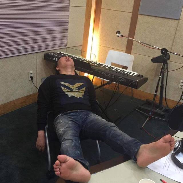 의외로 옷빨 잘받는 연예인.jpg | 인스티즈