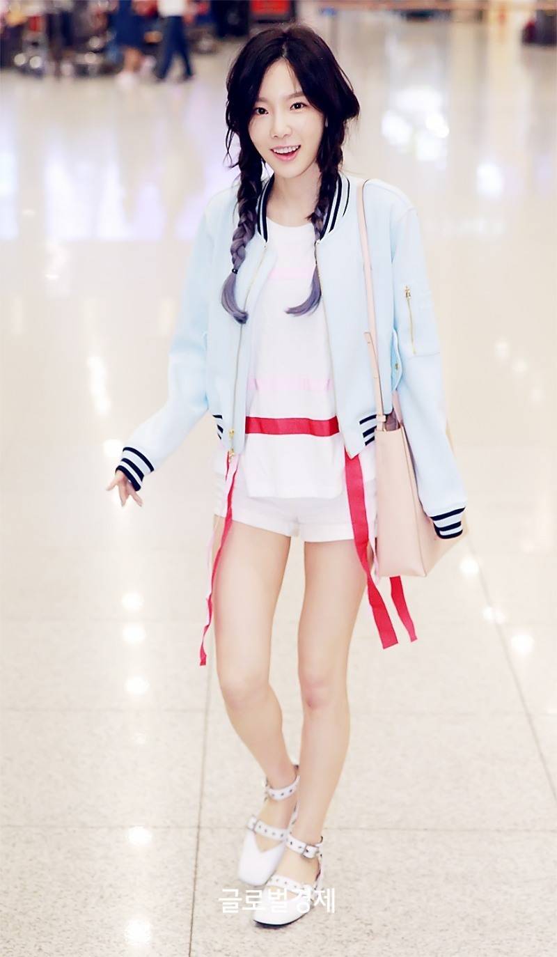 오늘자 홍콩 현지 신문에 나온 태연 .jpg | 인스티즈