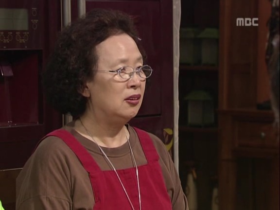 [거침없이하이킥] 가사도우미한테 미안해서 일을 못시키는 문희ㅠㅠ.jpg | 인스티즈