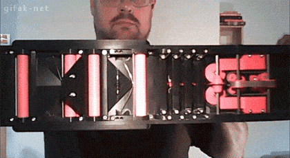 종이비행기 만들어서 날리는 기계.gif | 인스티즈